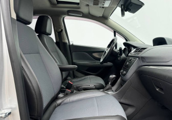 Подержанный автомобиль Opel Mokka 2014 года (10 фото)