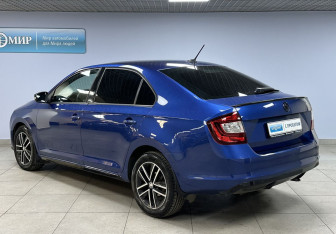Подержанный автомобиль Skoda Rapid Liftback 2018 года (7 фото)