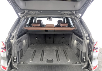 Новый BMW X5 2025 (8 фото)