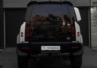 Подержанный автомобиль Land Rover Defender Suv 2020 года (6 фото)