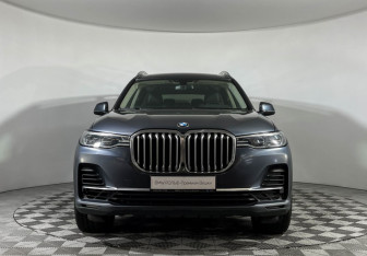 Подержанный автомобиль BMW X7 2020 года (3 фото)