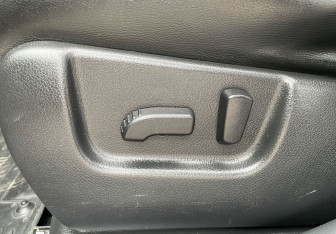 Подержанный автомобиль Nissan X-Trail 2008 года (20 фото)