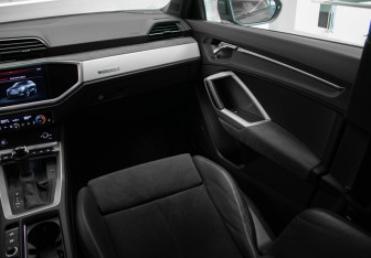 Подержанный автомобиль Audi Q3 Sportback 2020 года (24 фото)
