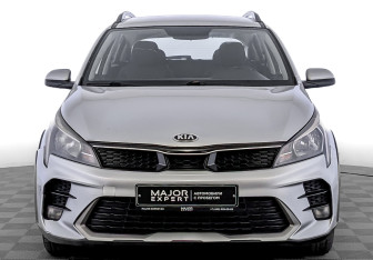 Подержанный автомобиль Kia Rio Hatchback 2021 года (2 фото)