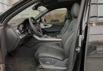 Новый Audi Q7 2024 (7 фото)