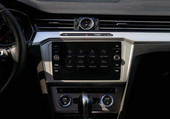 Подержанный автомобиль Volkswagen Passat Wagon 2018 года (11 фото)