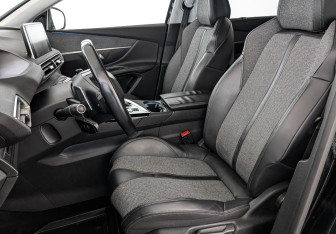 Подержанный автомобиль Peugeot 5008 Suv 2018 года (20 фото)