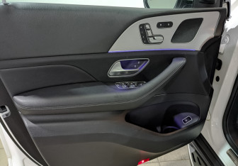 Подержанный автомобиль Mercedes-Benz GLE 2020 года (19 фото)