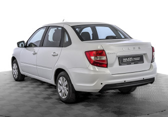 Подержанный автомобиль LADA (ВАЗ) Granta Sedan 2023 года (7 фото)