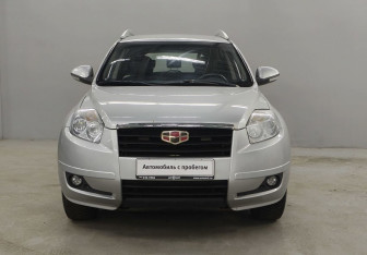 Подержанный автомобиль Geely Emgrand X7 2014 года (2 фото)