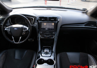 Подержанный автомобиль Ford Mondeo Wagon 2019 года (11 фото)