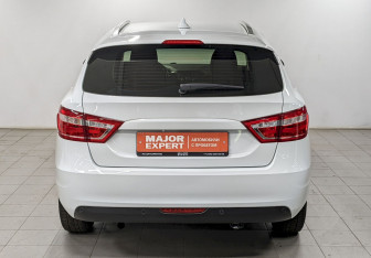 Подержанный автомобиль LADA (ВАЗ) Vesta Wagon 2021 года (6 фото)