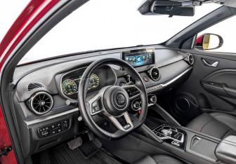 Подержанный автомобиль Evolute i-JOY 2023 года (16 фото)