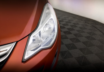 Подержанный автомобиль Opel Corsa 2011 года (17 фото)