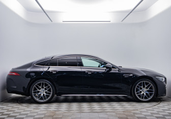 Подержанный автомобиль Mercedes-Benz AMG GT Liftback 2018 года (4 фото)