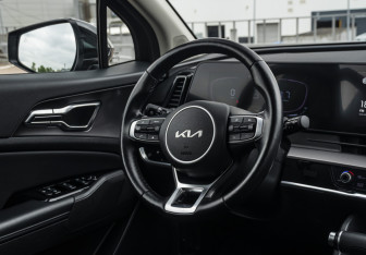 Подержанный автомобиль Kia Sportage 2022 года (10 фото)