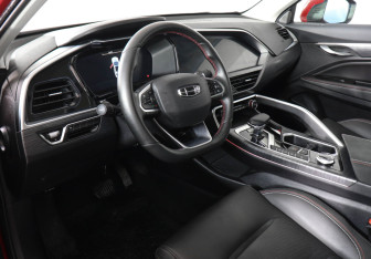 Подержанный автомобиль Geely Tugella 2022 года (9 фото)