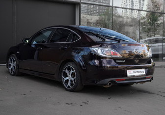 Подержанный автомобиль Mazda 6 Liftback 2008 года (7 фото)