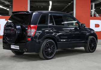 Подержанный автомобиль Suzuki Grand Vitara 2008 года (5 фото)