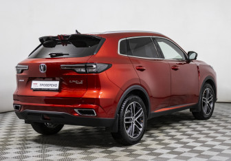 Подержанный автомобиль Changan UNI-S 2024 года (5 фото)