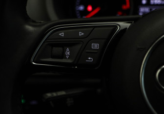 Подержанный автомобиль Audi A3 Sedan 2018 года (12 фото)