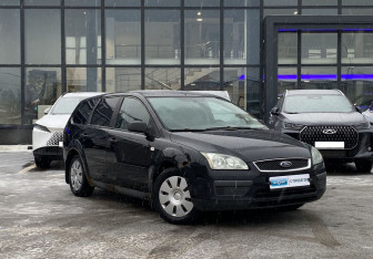 Подержанный автомобиль Ford Focus Wagon 2006 года (3 фото)