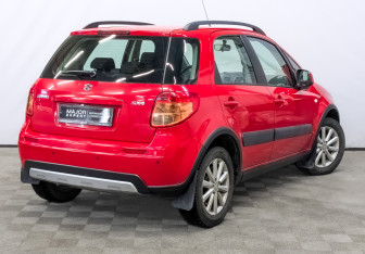 Подержанный автомобиль Suzuki SX4 Hatchback 2012 года (5 фото)