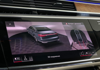 Подержанный автомобиль Audi A8 2020 года (12 фото)
