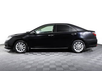 Подержанный автомобиль Toyota Camry Sedan 2012 года (8 фото)