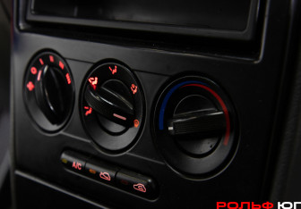 Подержанный автомобиль Kia Spectra Sedan 2006 года (13 фото)