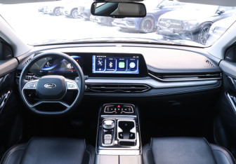 Подержанный автомобиль JAC JS6 2022 года (12 фото)