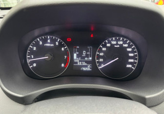 Подержанный автомобиль Hyundai Creta 2018 года (12 фото)