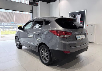 Подержанный автомобиль Hyundai ix35 2014 года (6 фото)