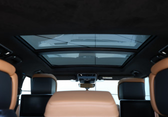 Подержанный автомобиль Land Rover Range Rover 2019 года (17 фото)