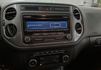 Подержанный автомобиль Volkswagen Tiguan 2011 года (16 фото)