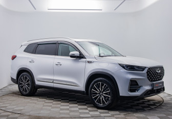 Подержанный автомобиль Chery Tiggo 8 Pro 2021 года (7 фото)