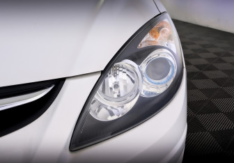 Подержанный автомобиль Hyundai i30 Hatchback 2011 года (17 фото)