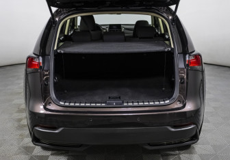 Подержанный автомобиль Lexus NX 2015 года (17 фото)