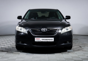 Подержанный автомобиль Toyota Camry Sedan 2008 года (2 фото)