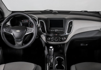 Подержанный автомобиль Chevrolet Equinox 2018 года (12 фото)