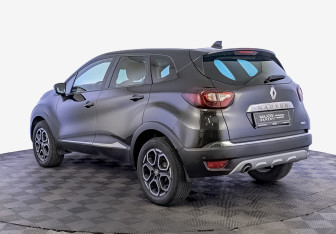 Подержанный автомобиль Renault Kaptur 2021 года (7 фото)