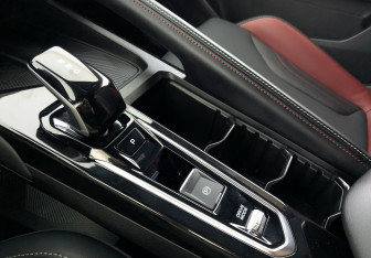 Подержанный автомобиль Geely Coolray 2024 года (15 фото)