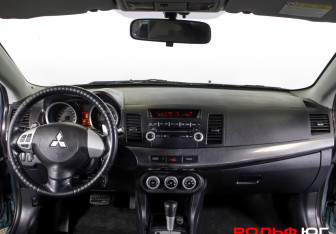 Подержанный автомобиль Mitsubishi Lancer Sedan 2007 года (12 фото)