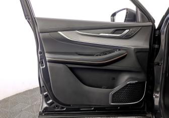 Подержанный автомобиль Exeed LX 2022 года (19 фото)