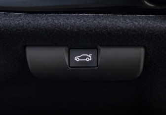 Подержанный автомобиль Toyota Camry Sedan 2024 года (26 фото)