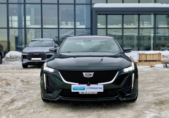 Подержанный автомобиль Cadillac CT5 2020 года (3 фото)