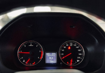 Подержанный автомобиль УАЗ Patriot 2017 года (10 фото)