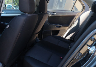 Подержанный автомобиль Mitsubishi Lancer Sedan 2008 года (8 фото)