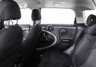 Подержанный автомобиль MINI Countryman 2016 года (12 фото)