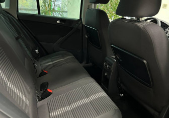 Подержанный автомобиль Volkswagen Tiguan 2010 года (19 фото)